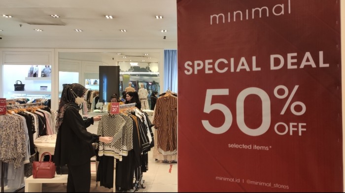 Belanja Pakaian Wanita, Diskon 70 Persen di TSM Makassar