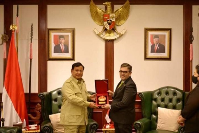 Menhan Prabowo Menerima Kunjungan Dubes Kolombia