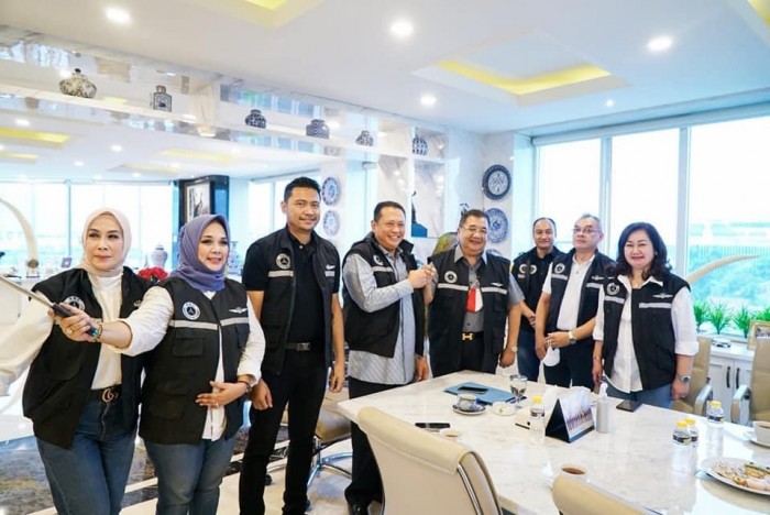 Terima Pengurus Garuda Mercedes Benz Community, Bamsoet Ajak Kembangkan Sport Automotive Tourism Indonesia