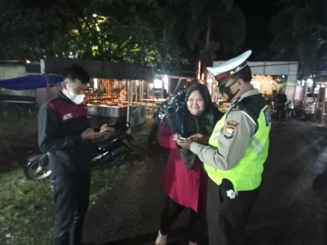 Mau Ke Pasar Rakyat Sinjai? Siapkan Kartu Vaksin!