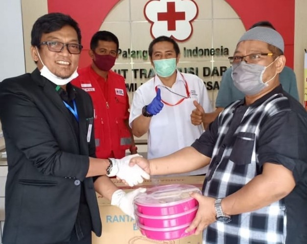 Dalam Sehari PMI Makassar Penuhi  Permintaan 363 Kantong Darah, Deng Ical Ajak Pahlawan Darah Unjuk Bakti 