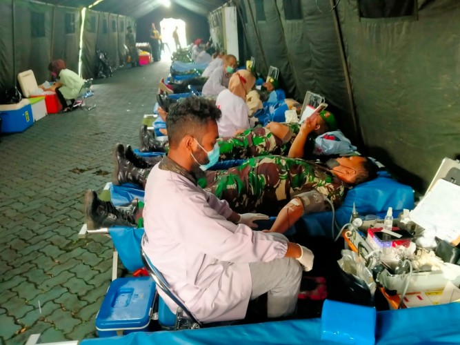 Kodam XIV Hasanuddin Gelar Donor Darah di HUT Ke-65 Tahun, Ketua PMI Makassar : Teruslah Mengabdi Untuk Masyarakat 