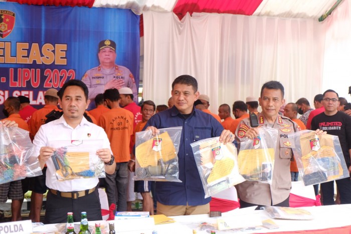 Kapolda Sulsel Pimpin Press Release hasil Operasi PEKAT LIPU 2022
