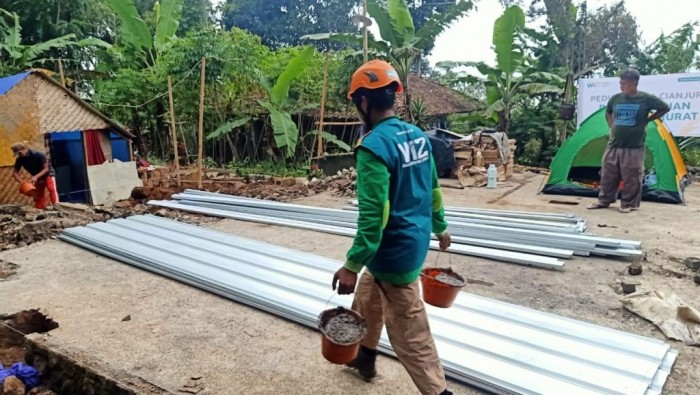 Wahdah Inspirasi Zakat Dirikan Sekolah dan Musala Darurat di Lokasi Bencana Cianjur