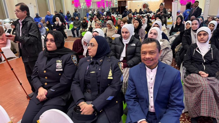World Day Hijab di Kepolisian New York.