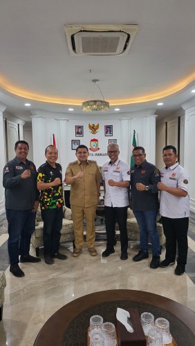 Plt Ketua KONI Makassar Temui Walikota Laporkan Persiapan Musorkot Luar Biasa