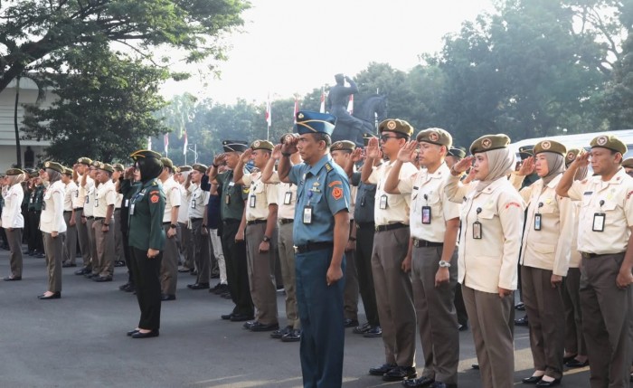 Pimpin Apel Pagi, Karo Infohan Kemenhan Minta TNI dan ASN Bijak Sikapi Isu di Medsos