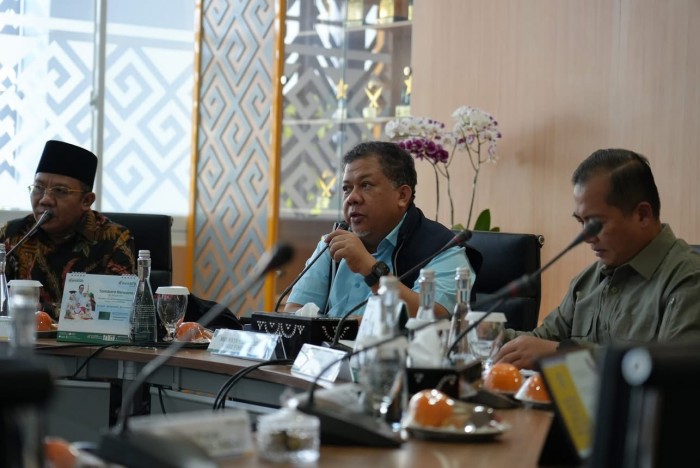 Kunjungan Kerja Wamen PKP Fahri Hamzah di NTB: Menata Pinggiran, Membangun Perkotaan