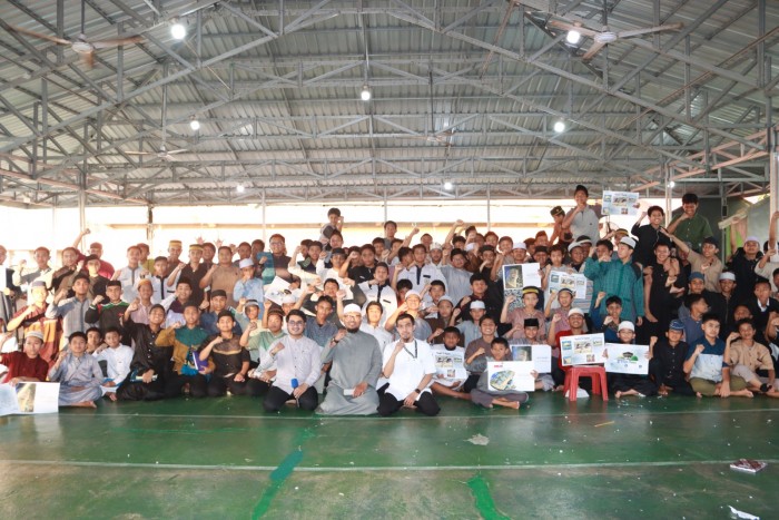 Roadshow Baitul Maqdis Goes to School, KITA Palestina Edukasi Ratusan Santri Markaz Imam Malik Tentang Masjidil Aqsa