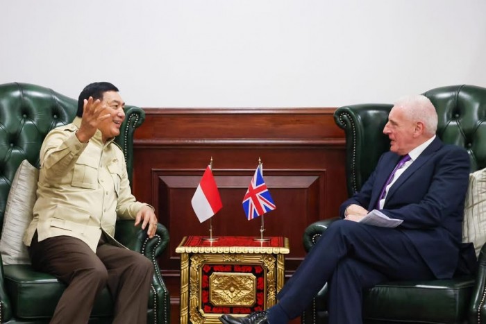 Menhan Terima Kunjungan Kehormatan Rodney Coaker