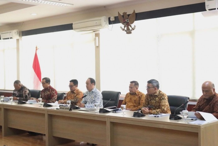 KPPU Gelar Sidang Pemaparan dan Evaluasi Program Kepatuhan Persaingan Usaha PT PCM Kimia Indonesia