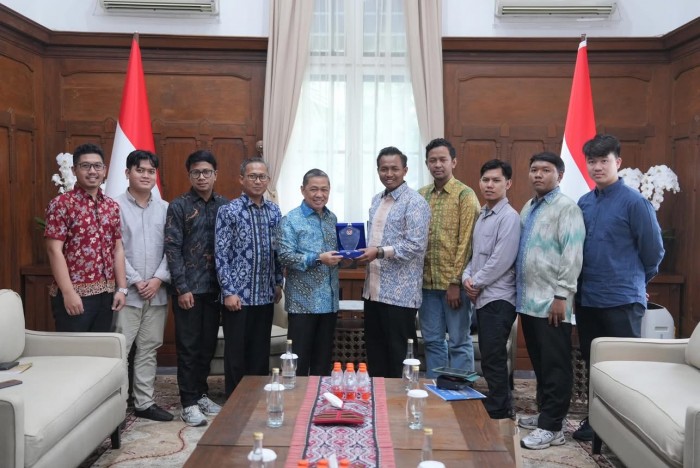 Wamenlu Anis Dukung Kegiatan Simposium Timur Tengah