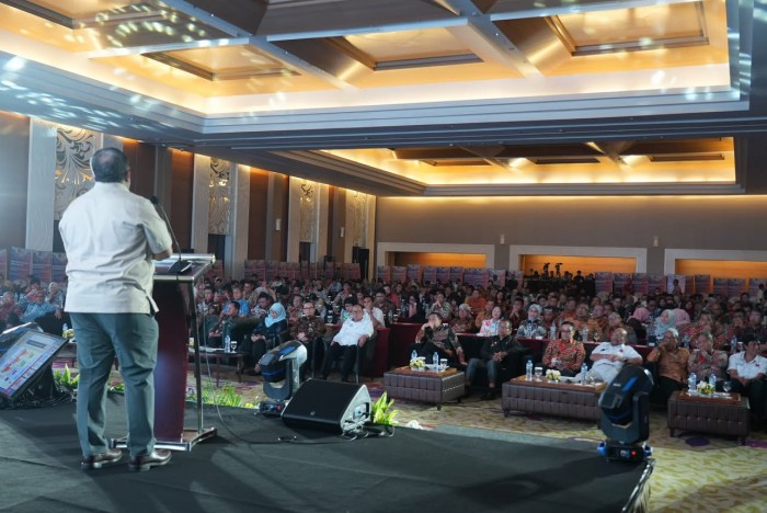 Wamen Fahri Hamzah Semangati REI Jakarta sebagai Penggerak Ekonomi Nasional