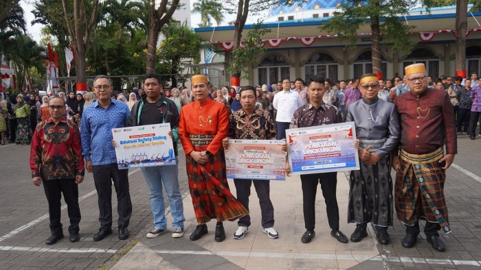 Pelindo Regional 4 Makassar Beri Penghargaan Kelurahan Tallo atas Inovasi Lorong