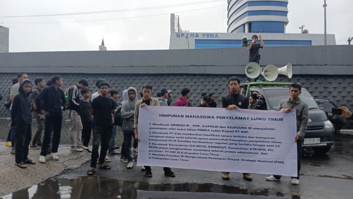 Mahasiswa Geruduk Kejati dan DPRD Sulsel, Tuntut Audit Kerja Sama Pemkab Lutim–IHIP