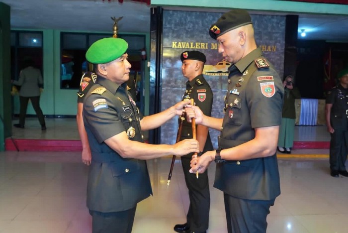 Pimpin Sertijab Danyon Kavaleri 10/Mendagiri, Pangdam Tekankan Keteladanan dan Tingkatkan Kesiapan Operasional Satuan